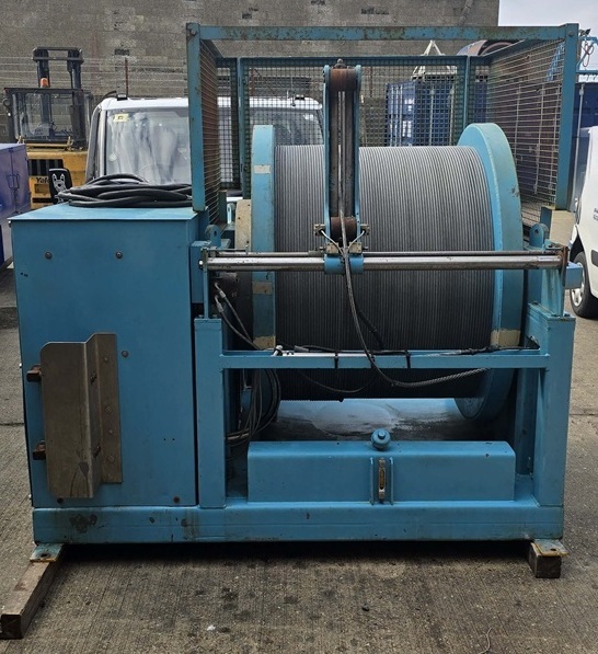 DT Marine Hydraulic Winch