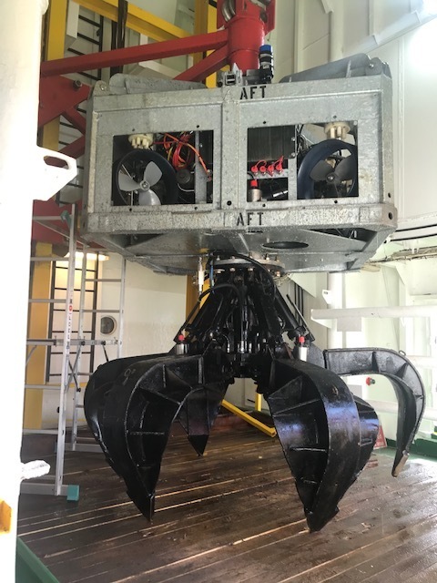 ROGE Salvage Grab System