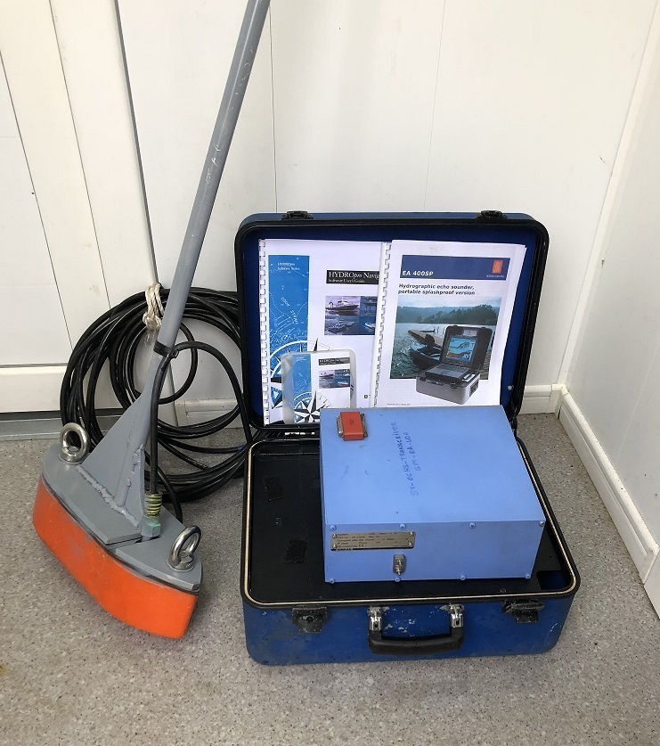 Kongsberg EA400 Dual Frequency Echosounder (SBES)