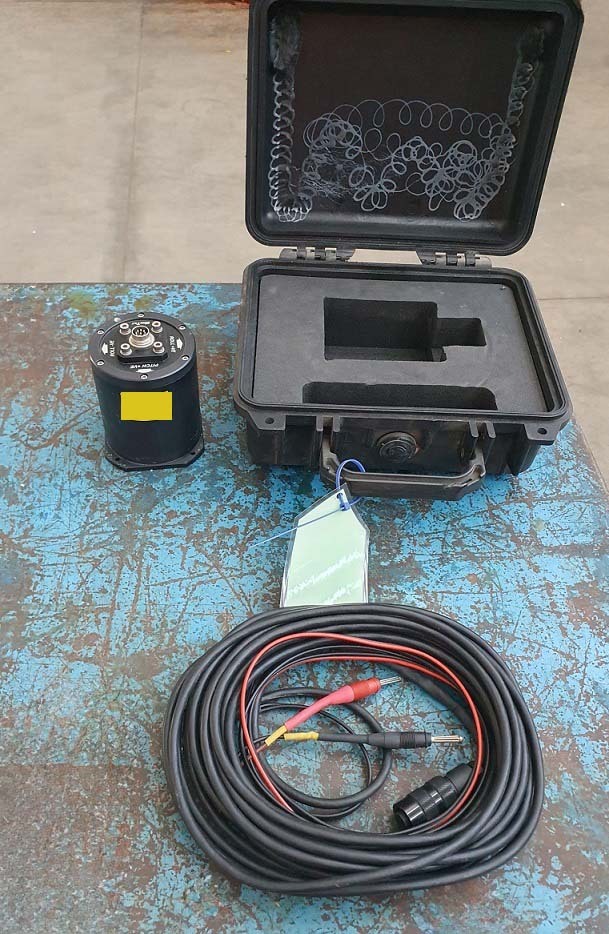 2 x CDL MiniTilt Motion reference Unit (MRU)