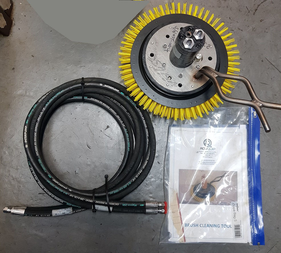 2 x WROV Cleaning Brushes