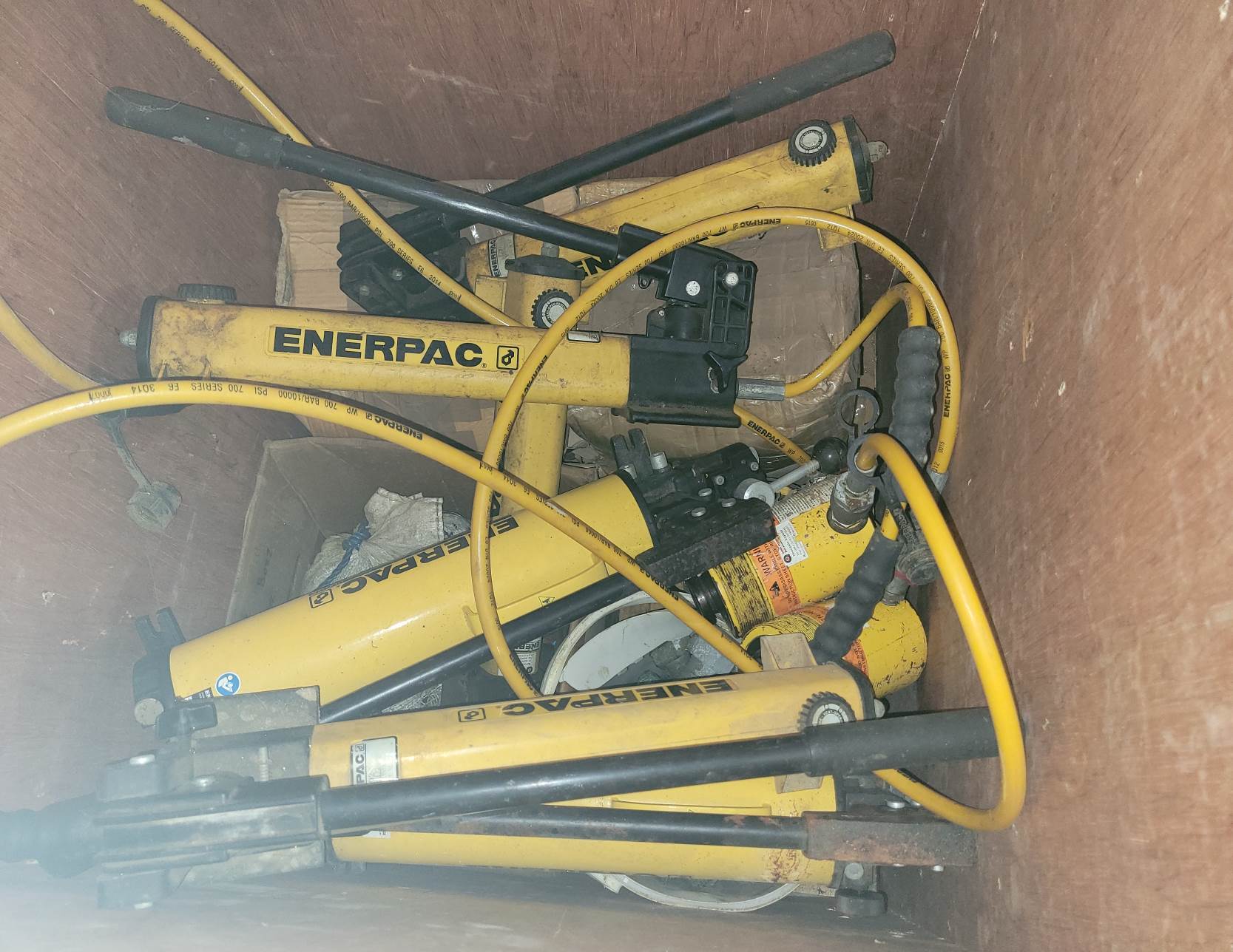 2 x Enerpac Portable Hollow Plunger