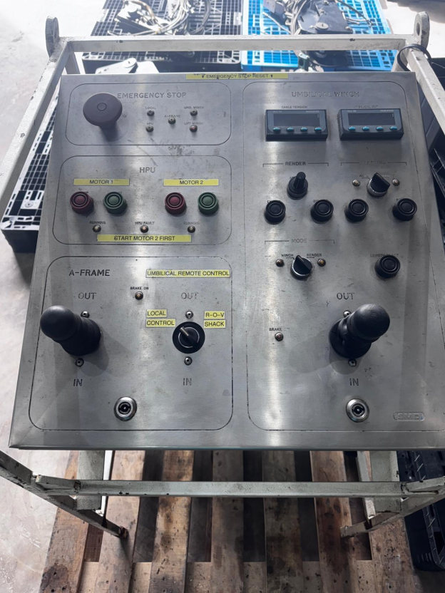 SMD LARS Control Stand