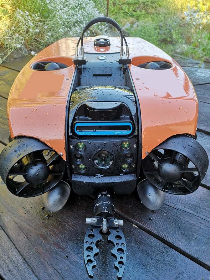 Deep Trekker Revolution ROV