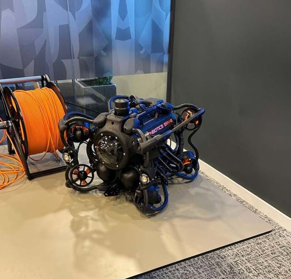 Oceanbotics SRV-8 ROV System