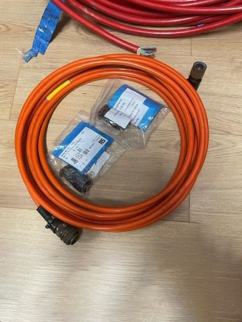 Reson 8125 Cables