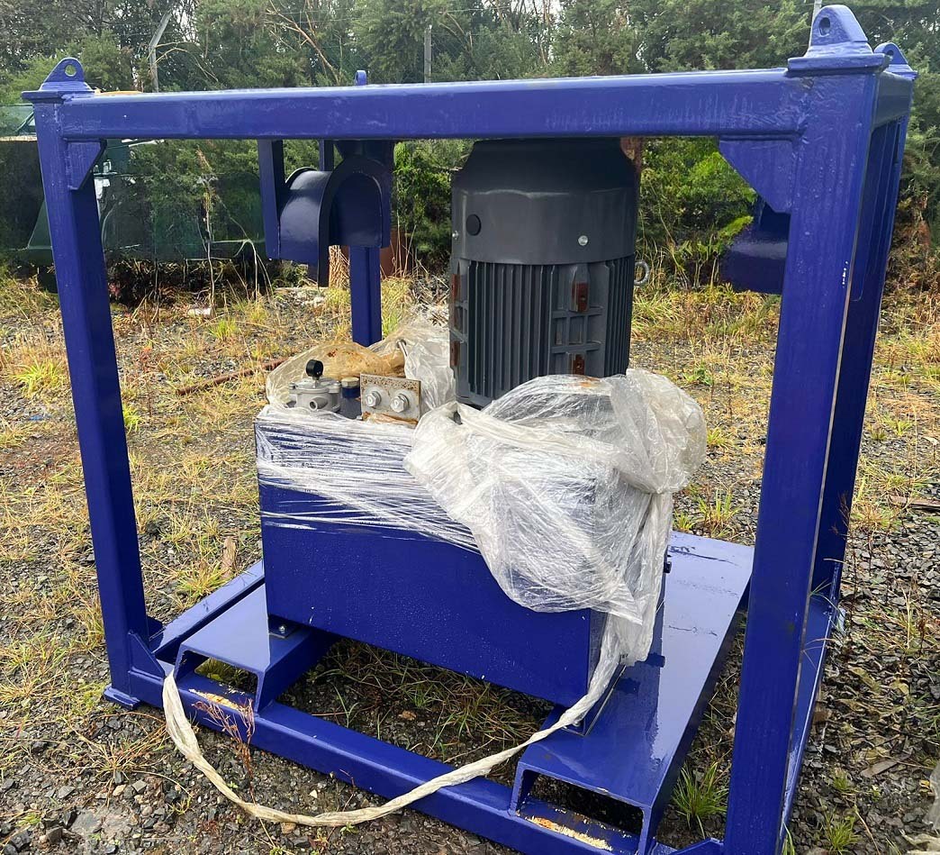 2 x 18.5kW Deck HPUs