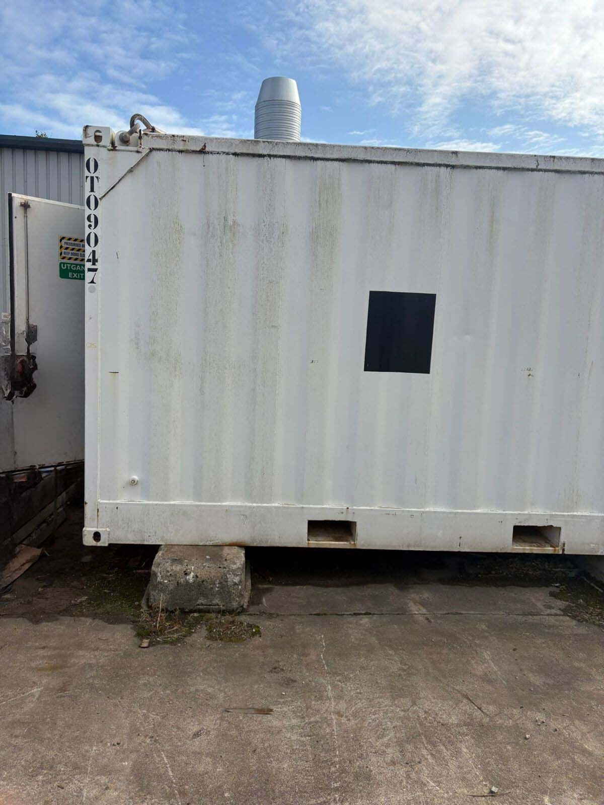 16' A60 Zone 2 Control Van