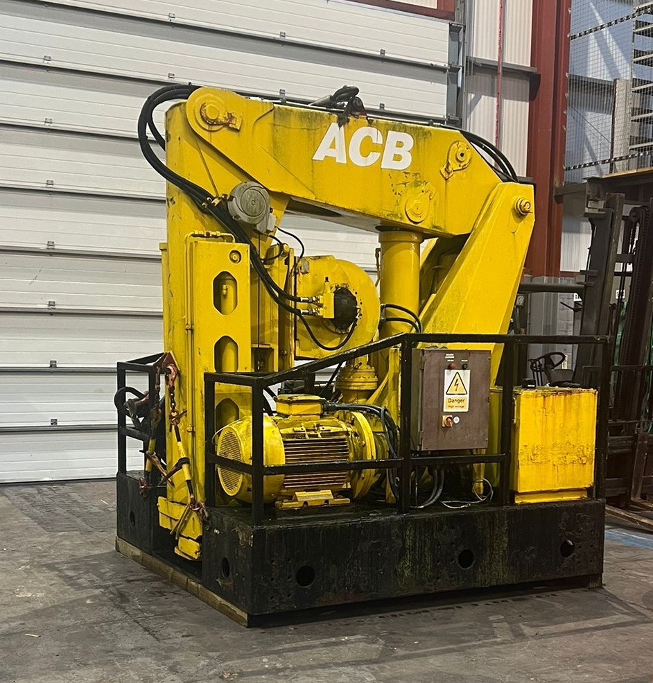 Bonfiglioli Knuckle Boom Crane