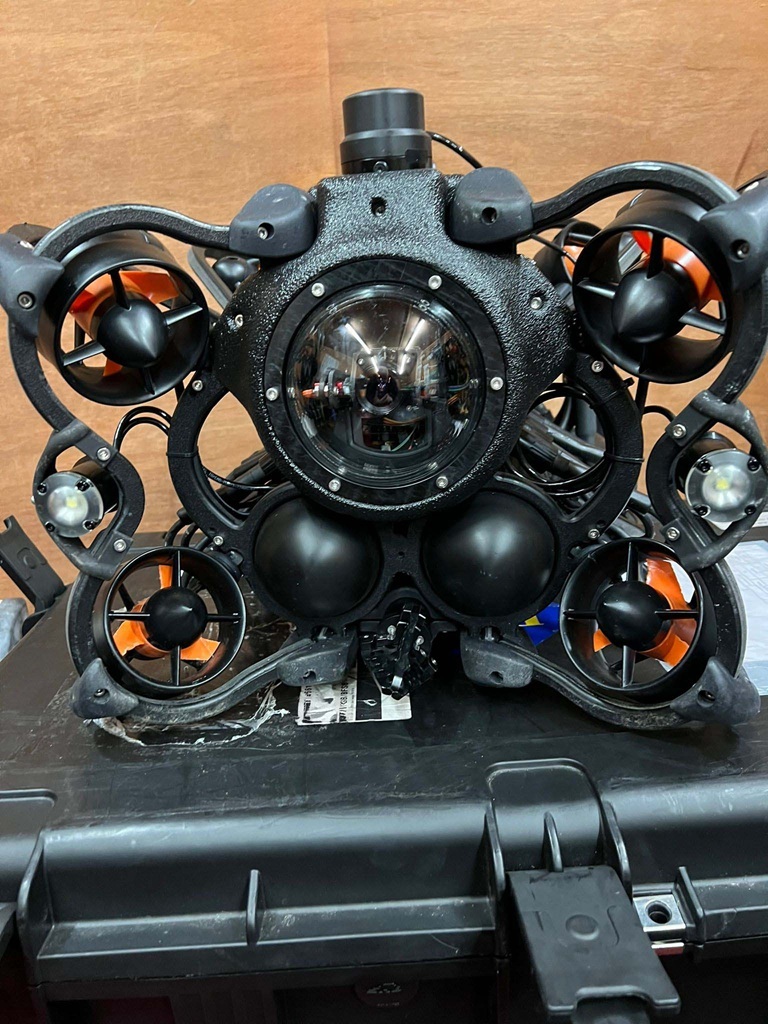 Oceanbotics SRV-8 ROV System