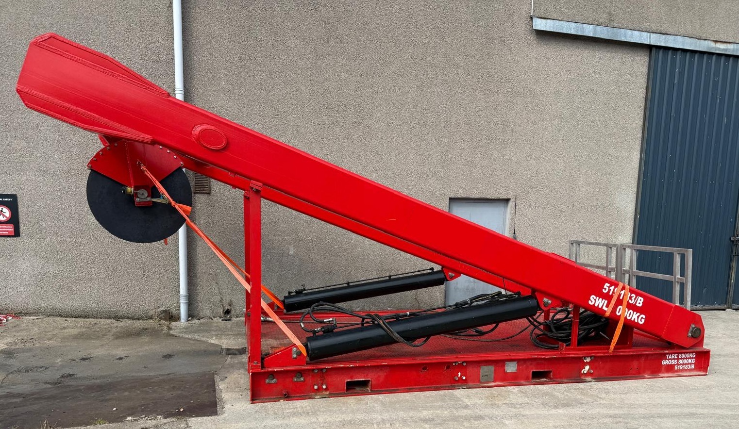 8T A-Frame