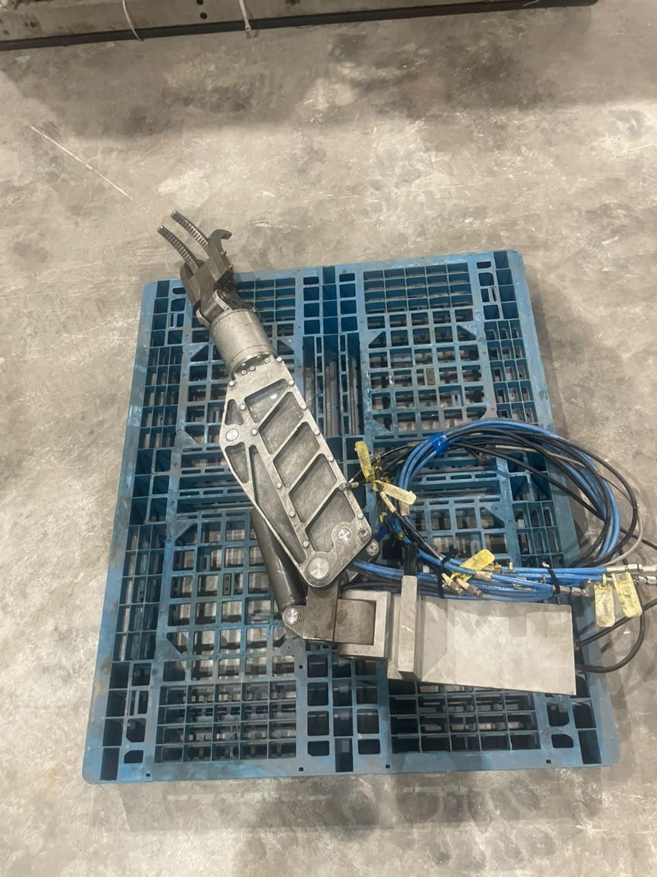 4 x Schilling Rigmaster Grabbers