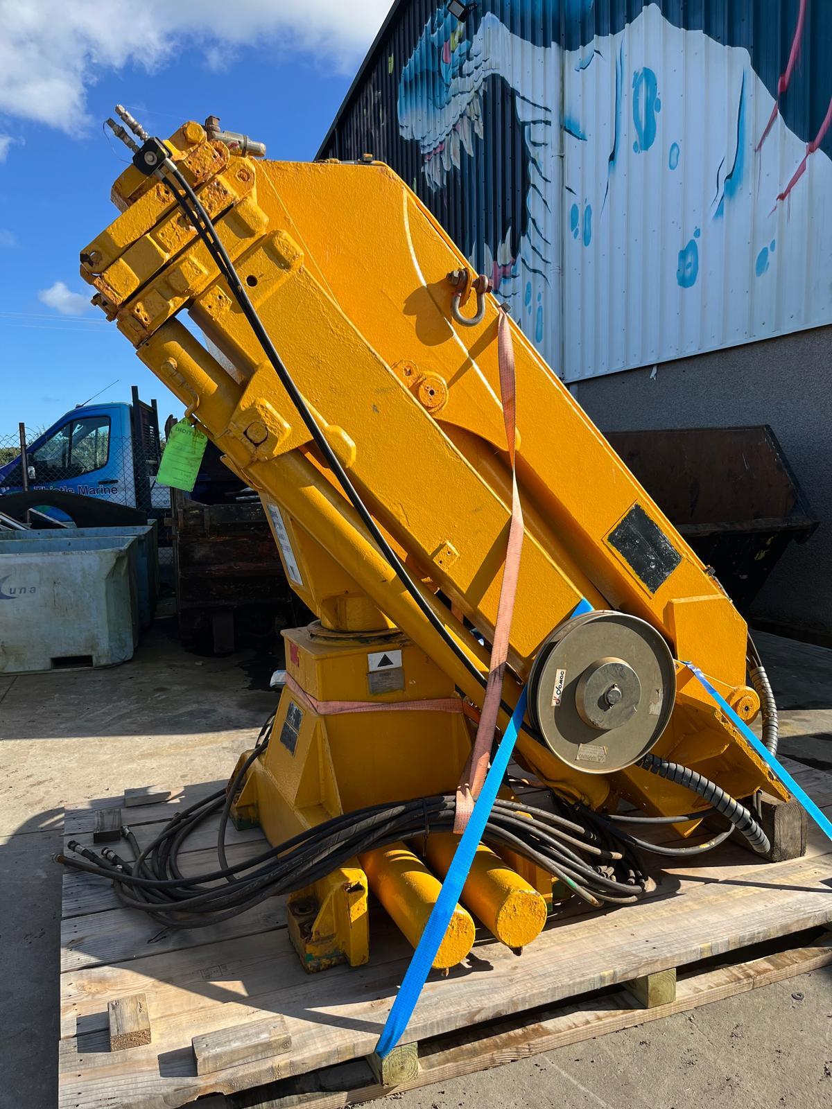 Effer 25000-2S Crane